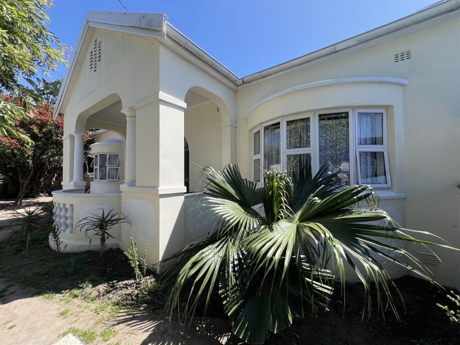 4 Bedroom Property for Sale in Berea Eastern Cape